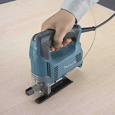 Sierra Caladora Ligera, con Inclinación de Corte / 450W / Incluye estuche. - Imagen 5