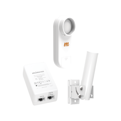 Kit de radios C5X, rango de frecuencia extendida (4.9 a 6.4 GHz), incluye inyector POE, cable de alimentación y montaje universal para tubo o poste