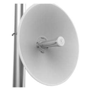 Force 300 para zonas con alta interferencia / Enlace 5GHz Anti-Interferencia /Hasta 600+ Mbps / 4910-5970 MHz, / Hasta 10 km / Antena de 25 dBi / Baja latencia (C050910C101B)