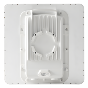 PTP-550 Hasta 1.36 GBps / 4910 - 6200 MHz / 802.11 AC Wave 2 MU-MIMO 4: 4x4 / BackHaul con Antena Integrada (Alta ganancia 23 dBi) (C050055H016A)