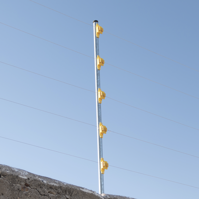 Aislador de Paso color Amarillo reforzado para cercos eléctricos, resistente al clima extremoso - Imagen 3