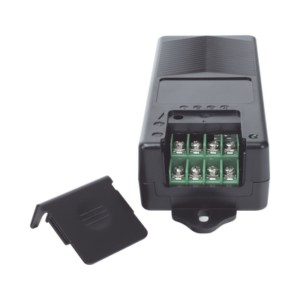 Fuente de Alimentación de 4 Salidas de 11 - 15 Vcc / 5 Amper / Voltaje de Entrada 110- 240 Vac / Fusible Termico PTC Integrado para Protección / Salida de Voltaje Inteligente hasta 3 Amper por Salida