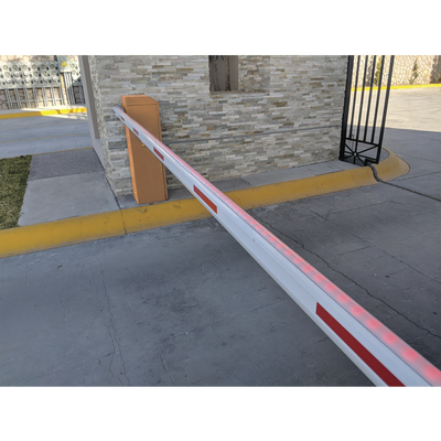 Barrera vehicular izquierda / Soporta brazo de hasta 3 m / Apertura en 1.5 s /Final de carrera ajustable por programación / Movimiento fluido / Diseño elegante color naranja - Imagen 6