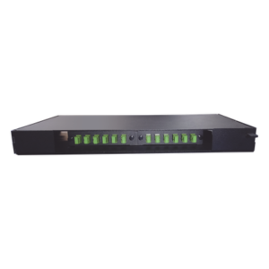 Patch panel de 12 puertos de 1u, incluye pigtails, adapters plates y splice tray