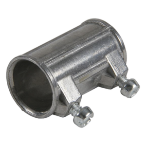 Cople de 3/4" para Tubo Pared Delgada con Tornillos Opresores.