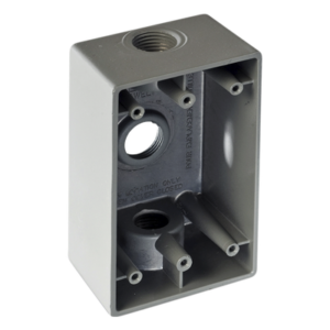 Caja Condulet FS de 3/4" (19.05mm) con tres bocas a prueba de intemperie.