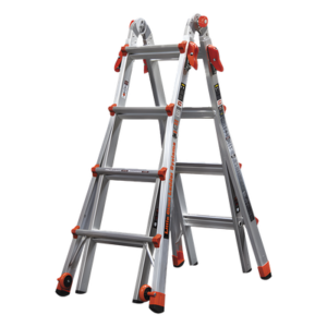 Escalera Multi-Posiciones de 5.18 m (17') para Superficies Inclinadas (SKU 15417-001).