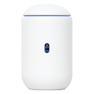 UniFi Dream Router con WiFi 6, 4 puertos LAN Gigabit de los cuales 2 son POE 802.3af. Aplicaciones UniFi Network, Protect y Access pre-instaladas. Pantalla LCD