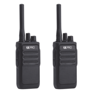 Par de Radios Portátiles Analógicos UHF 400-470 MHz / 2W / 16 Canales / Preconfigurados de Fábrica / VOX Manos Libres / Batería 6-8 hrs c/u / Listos para Usar